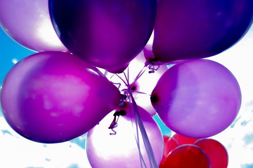 purple-red-balloons